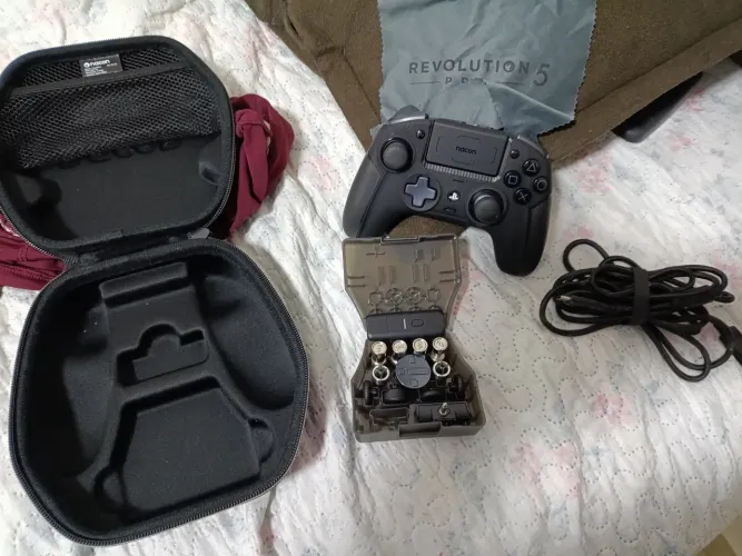 Controle PS5 PS4 E PC Nacon Pro Revolution 5