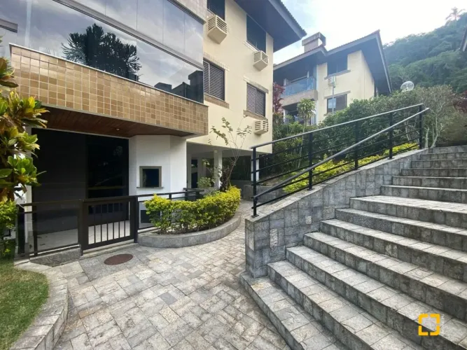 Apartamento em Praia Brava