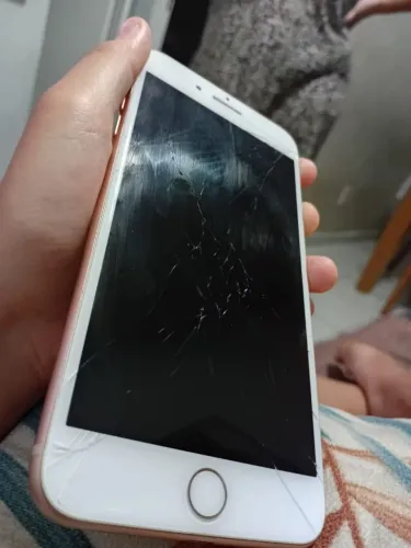 Celular iPhone 8 Plus