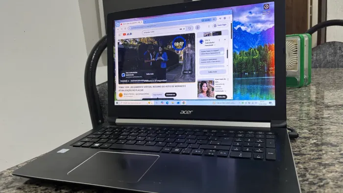 Notebook acer i5 7200 de 2.5 ghz c Ssd 256 c 8gb bom estado