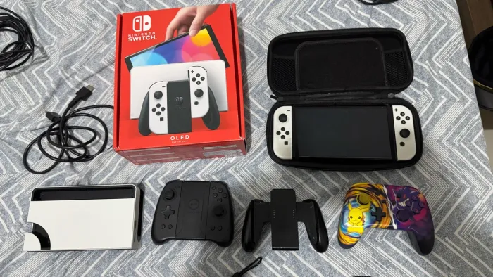 Console Nintendo Switch Oled - com jogos.