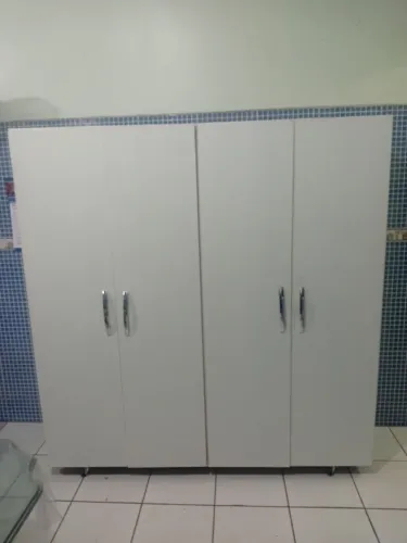 Guarda Roupa 4 portas