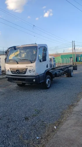 MERCEDES BENZ ACCELO 817 4X2 TOCO 3/4 2025 OKM BRANCO (ZERO KM)