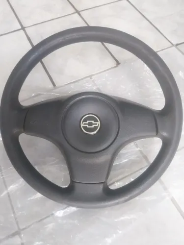 Volante Chevrolet celta