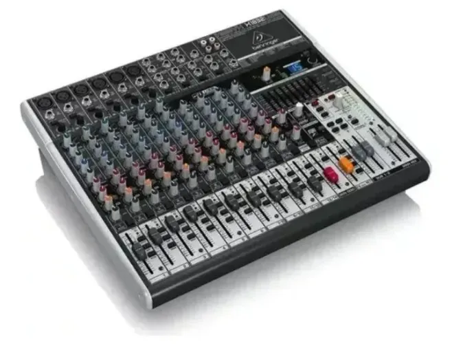 Mesa amplificadora beringher