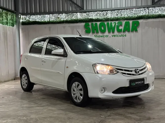 Toyota Etios X 1.3 Flex 16V 5P Mec. 2017