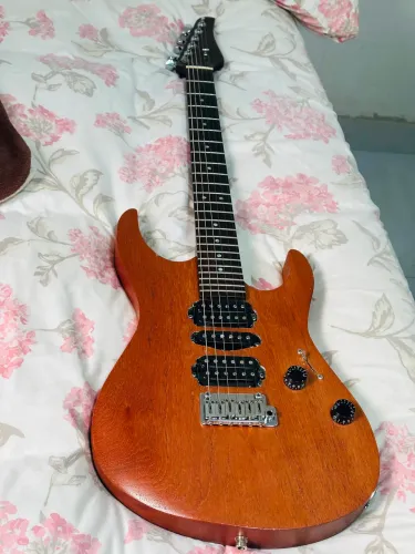 Guitarra Suhr Modern Satin Custom - Leia a Descrição