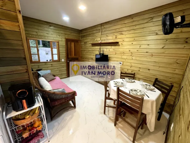 Casa Aluguel Anual em Jurerê / Canasvieiras- Florianópolis SC