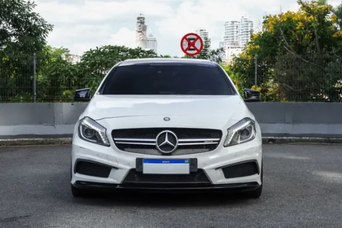 Mercedes-Benz Classe A 45 AMG 2.0 Turbo 360cv Aut. 2015