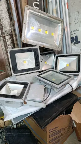 Refletor bivolt