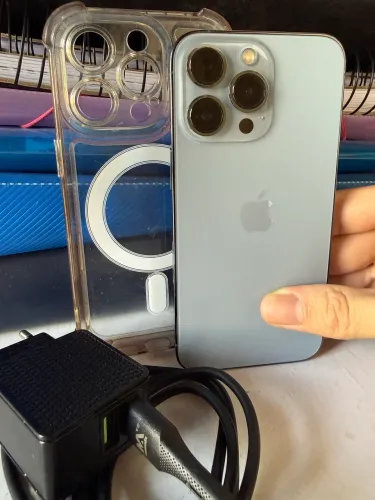 Vendo iPhone 13 Pro 128 GB em perfeito estado por R$2250