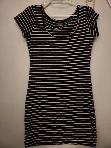 Vestido listrado tamanho P