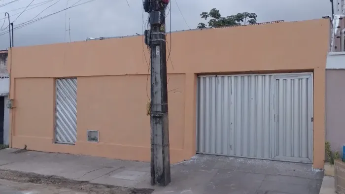 Casa 3 quartos prox Oliveira Paiva
