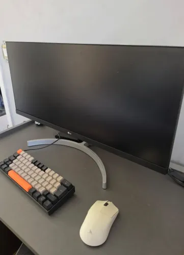 Monitor LG Ultrawide 29"