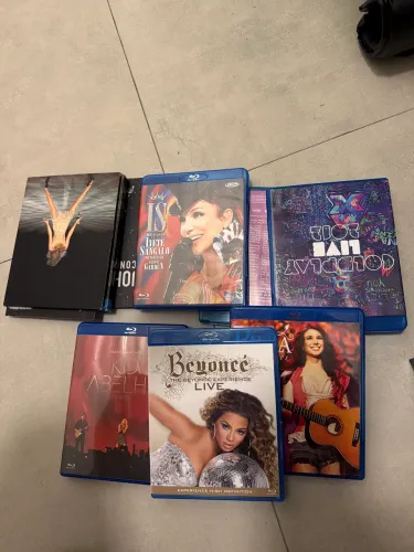 COLEÇÃO DE BLUE RAY MUSICA