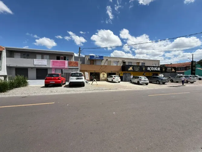 comercial para alugar no Cajuru, rua India 426