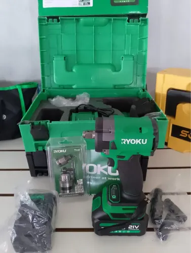 CHAVE IMPACTO DE 600N.M COM TODOS OS ACESSÓRIOS NA MALETA