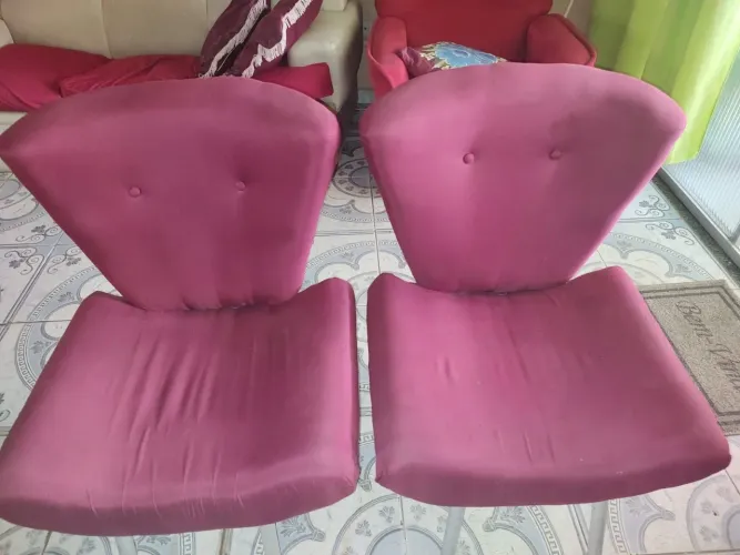 2 poltronas princesa cor vinho para sala ou quarto