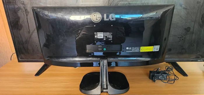 Monitor Ultrawide LG 25" (25UM58-P) - PARA CONSERTO OU PEÇAS (Leia o anúncio)