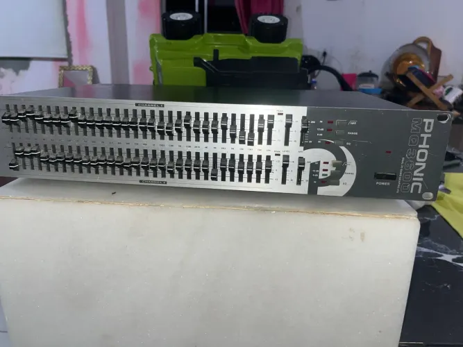 Vendo esse equalizador