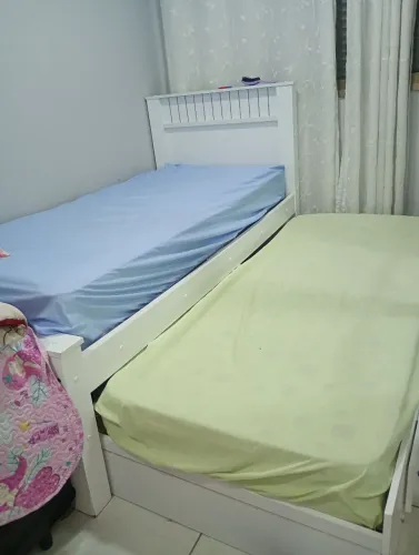 BI cama solteiro com cama auxiliar e gavetas