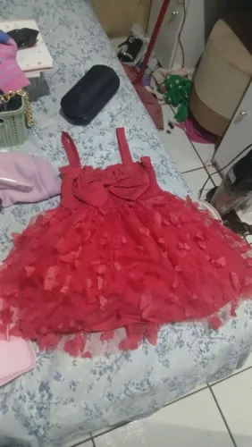 Vestido vermelho de borboleta 