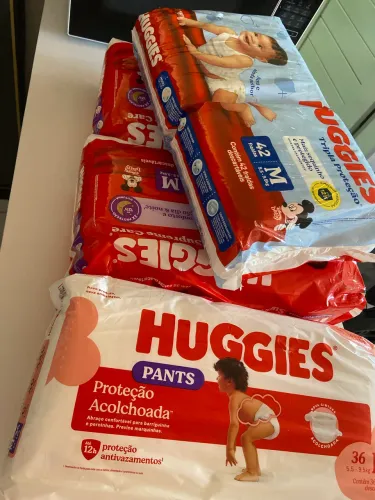 4 pacotes de FRALDA 