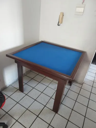 MESA PARA JOGATINA - JOGOS DE TABULEIRO OU DE MESA