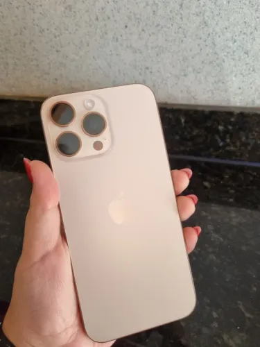 iPhone 16 Pro Max 256GB Desert Titanium. Impecável
