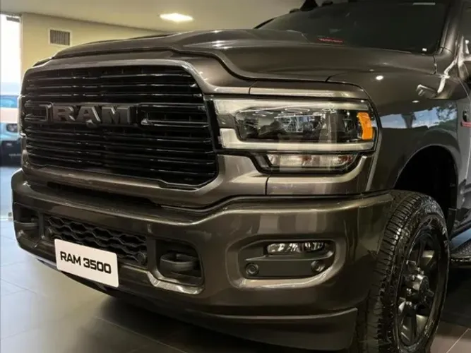 Ram 3500 Laram.6.7 Night Ed.tb CD 4X4 Die. 2025