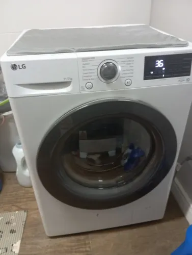 Lava e Seca LG 11 kg/7 kg ? 110 V