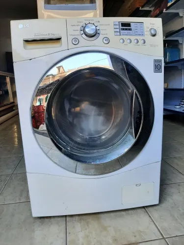 Máquina de lavar / lava e seca