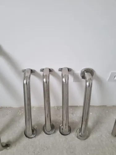 Barras de Apoio Banheiro PCD em Aço Inox