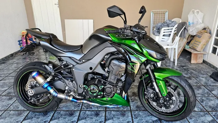 Kawasaki Z1000