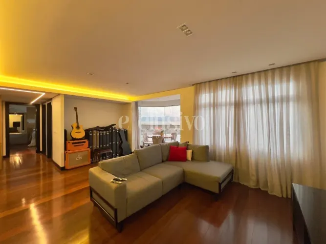 Cobertura Plana com Vista Mar