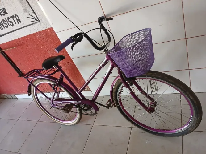 Vende se essa bicicleta nova entrego
