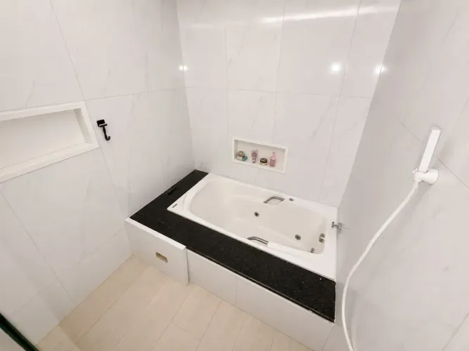 CASA TÉRREA NO PARQUE DEZ SEMI MOBILIADA, 80M² 2 QUARTOS - R$: 3MIL