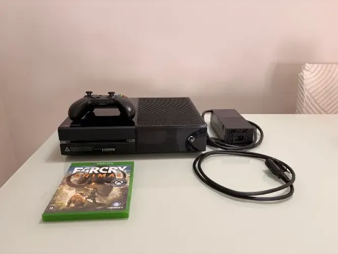 Xbox one fat 500gb+jogo Far Cry Primal