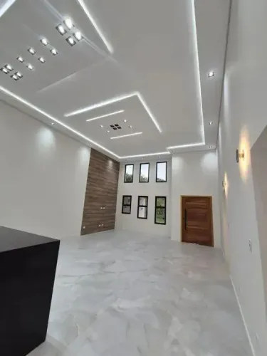 Casa com 3 dormitórios à venda, 168 m² por R$ 935.000,00 - Parque São Luís - Taubaté/SP