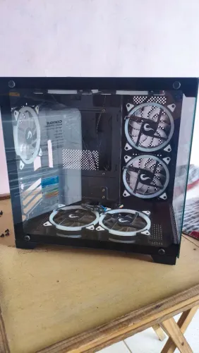 Gabinete Gamer Aquário + 7 Fans RGB
