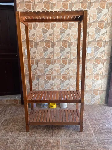 Arara em madeira Rústica 