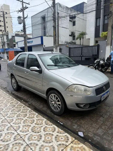 Fiat Siena HLX 1.8 MPI Flex 8V 4P 2008