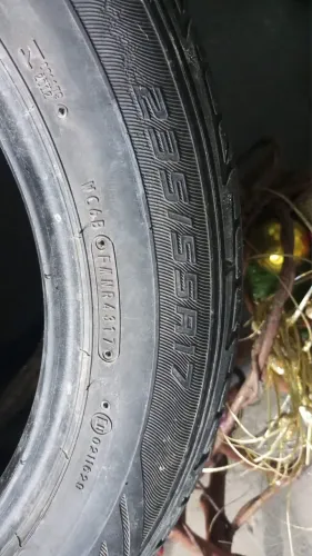 Vendo pneus Dunlop aro 17