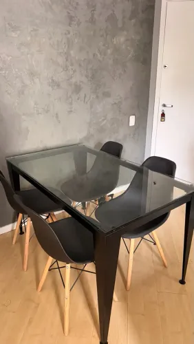 Mesa Vidro com cadeiras