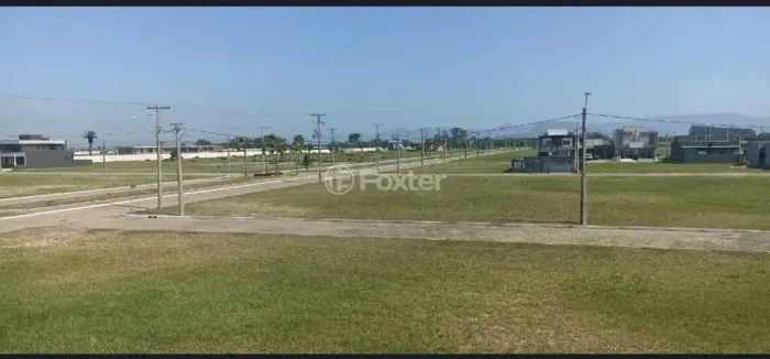 Terreno em condomínio no bairro Nova Xangri-lá
