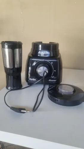 LIQUIDIFICADOR SEM O COPO POR R$ 30,00