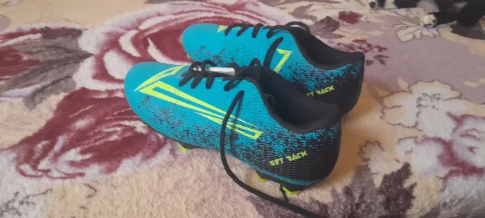 chuteiras esportivas