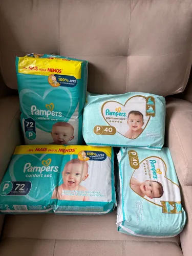 Fraldas Pampers P, M e G