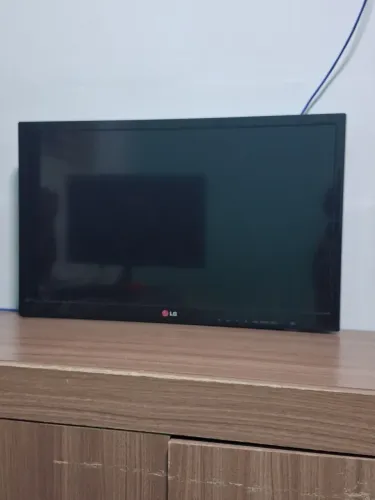 TV Monitor LED LG 24 HD - HDMI e USB (Funcionando Perfeitamente)