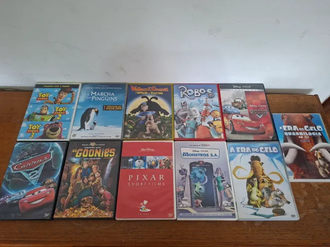 DVDs para crianças e adolescentes 
